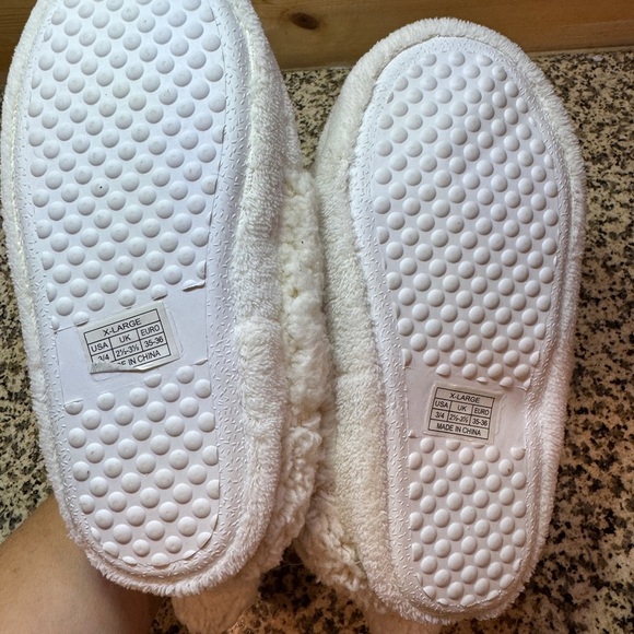 Capelli of New York Girls Size 3/4 Cozy Kids' Lamb Slippers - Cream - Picture 6 of 8